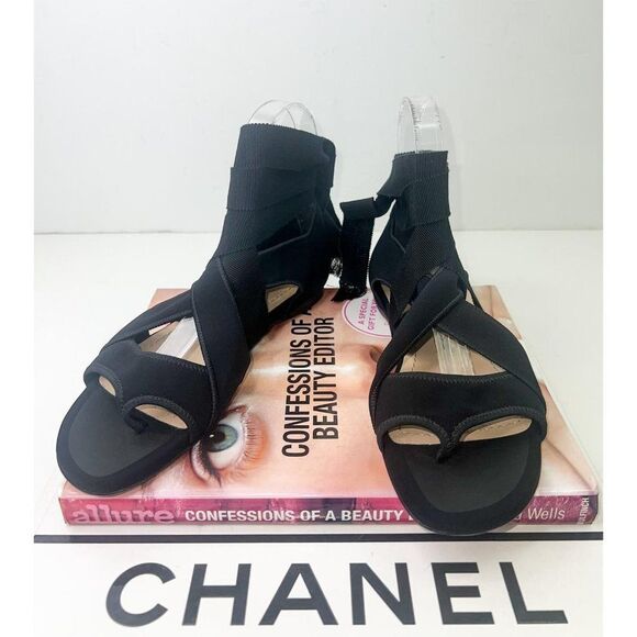 Rare NEW CHRISTIAN DIOR RUNWAY New York Black Strappy Flat Sandals Size … - Picture 6 of 15